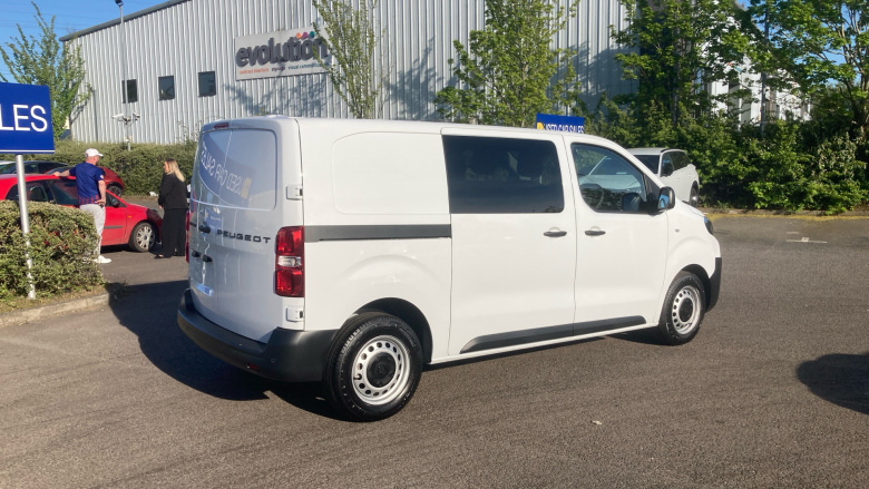 Peugeot Expert L1 Diesel 2.0 BlueHDi 145 Professional Crew Van